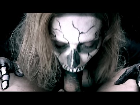 ❤️ Ragazza demonia chì succhia u cazzo cù a so bocca nera è ingoia cum. ❤ Super porn à co.mass-pr.ru ❌❤